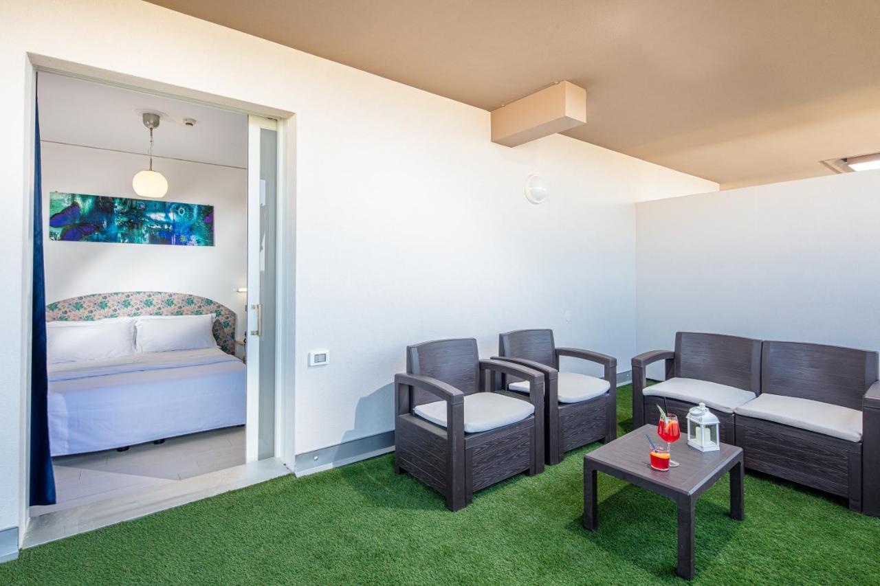 Hotel Alexander Бибионе Экстерьер фото