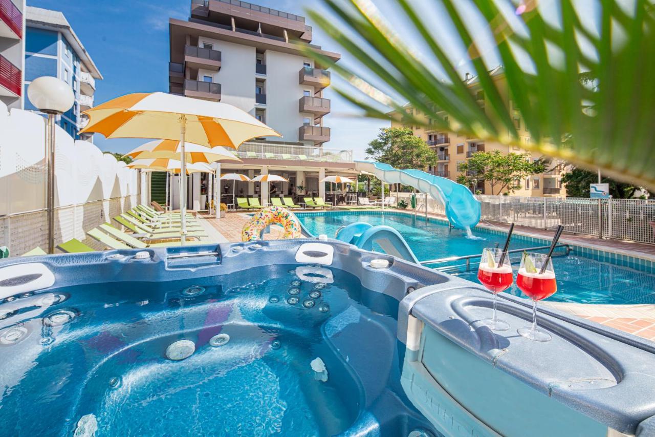 Hotel Alexander Бибионе Экстерьер фото